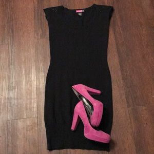 Stretchy little black dress